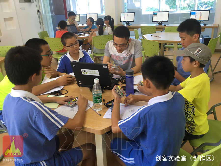 <a href='http://m.bzker.cn' target='1' style='font-size:14px; font-weight:bold; color:#0080ff;'>創客實驗室</a>
